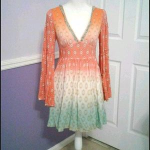 Guess by Marciano Boho Gypsy Salmon/mint Floral Bell Sleeve Tiered Mini Dress XS